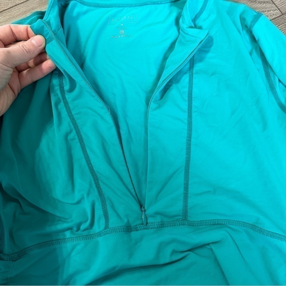 Athleta Swim suit Coverup Dress
Hot Shot Performance Long Sleeve Ruching Medium - Picture 3 of 13